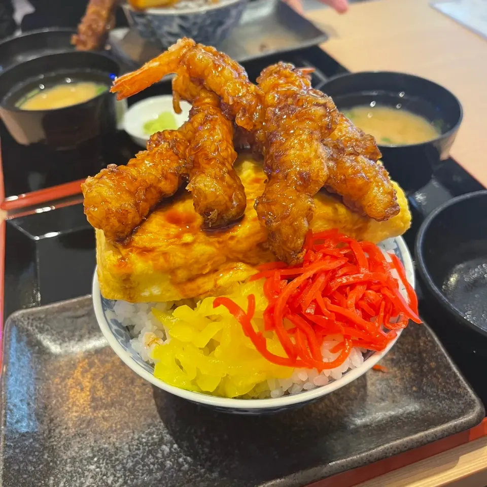 たまたま海老天丼🥚🍤|ちゃみこさん