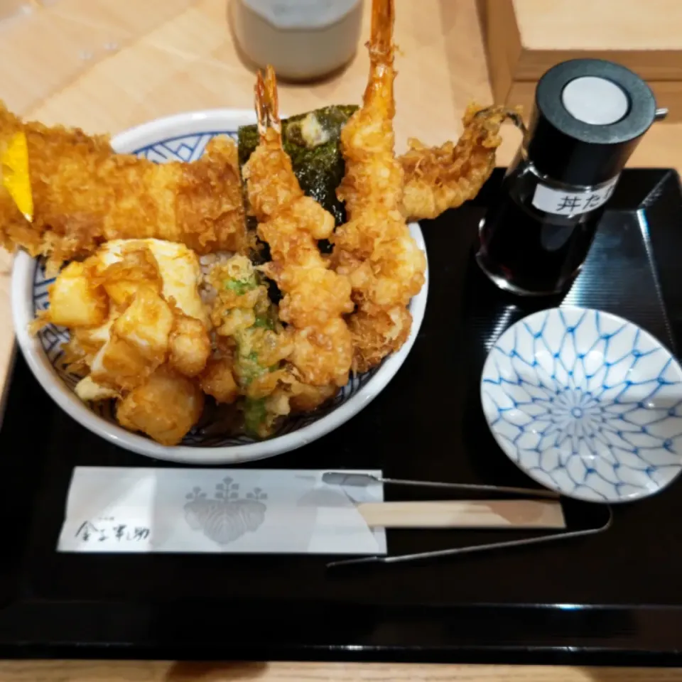 Snapdishの料理写真:金子半之助の天丼|アクちゃんさん