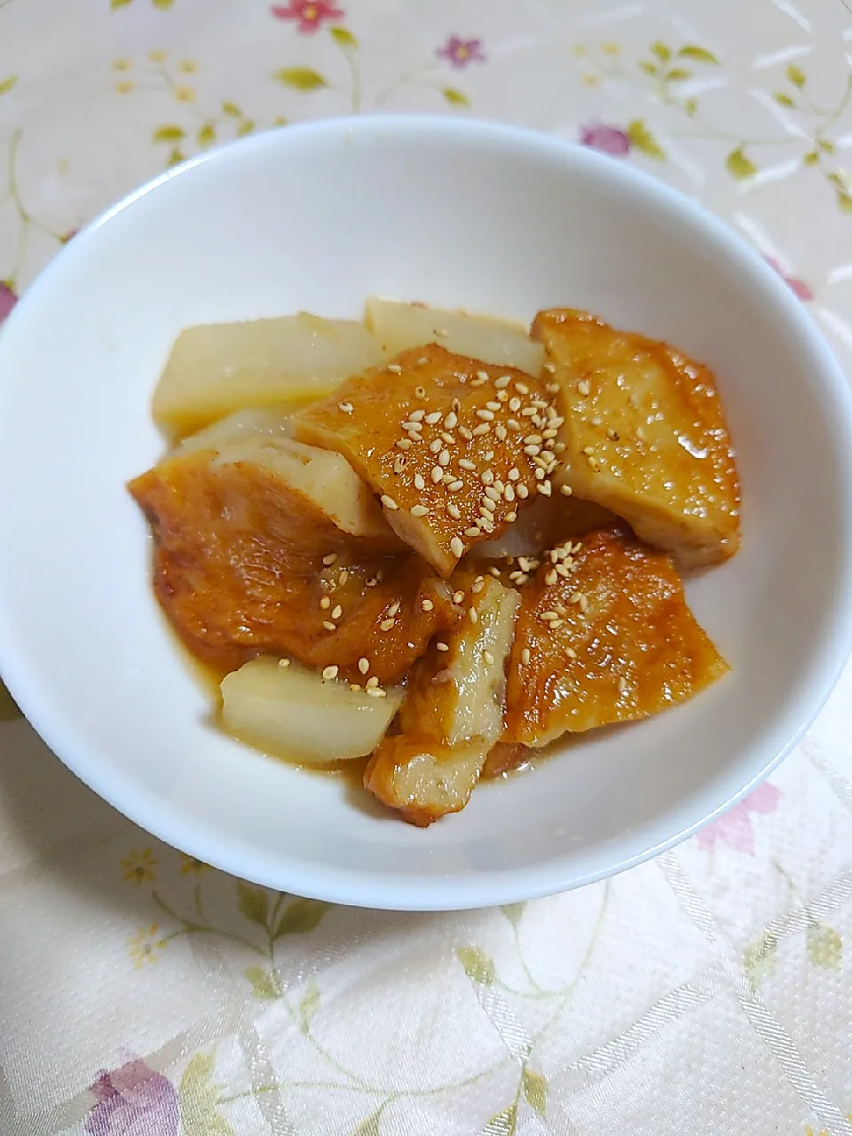 淡路島の玉ねぎ天と大根の煮物
　
玉ねぎ天が美味しいのです。
薄味で👍|🍒ふみりん🍒さん