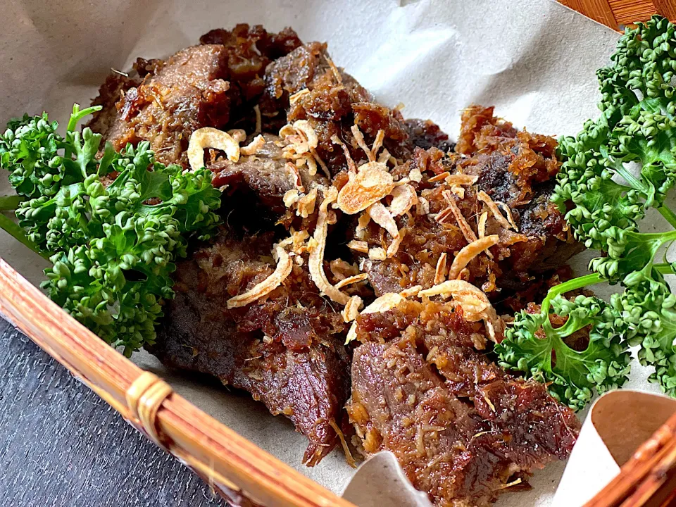 Gepuk daging sapi|yeni kartikasariさん