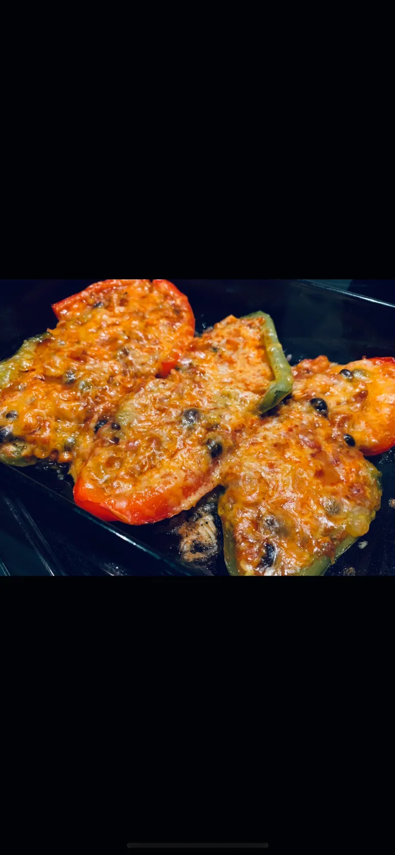 チーズ&肉*パプリカ詰め//ground beef stuffed peppers|Kazumiさん