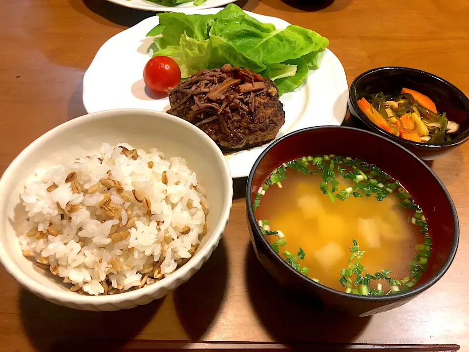 作りおきハンバーグ定食|ゆっこっこさん