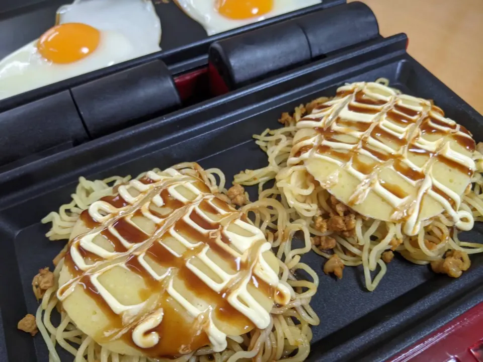 Snapdishの料理写真:2WayGrillを使って大豆ミートで広島焼き風|sana.ayaさん