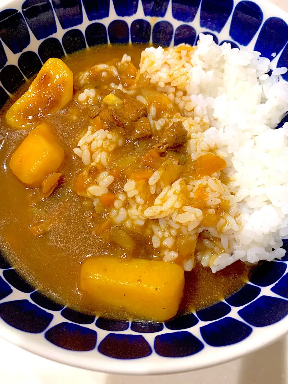 夜ご飯😉カレー🍛|とまこ(*^o^*)さん