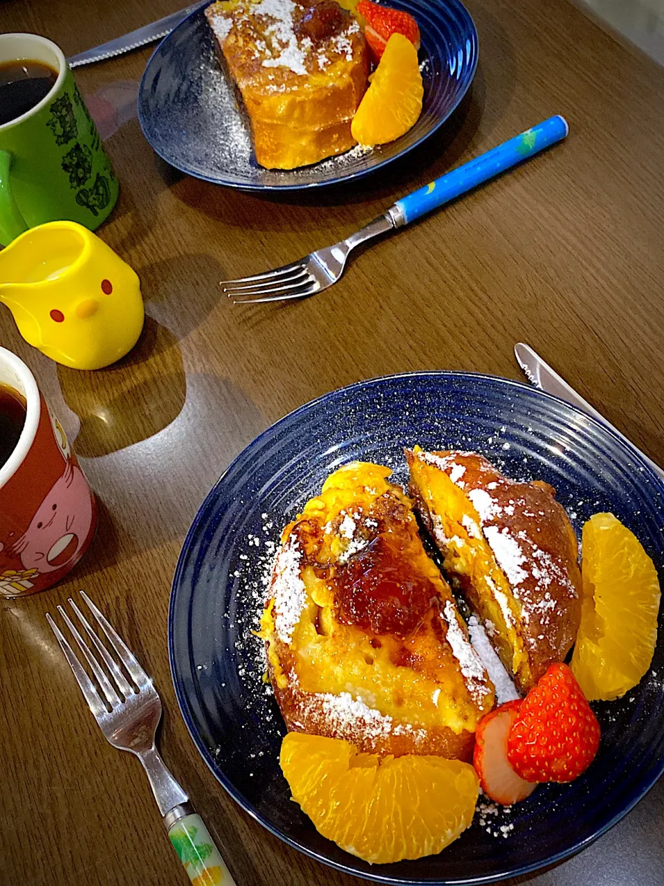 フレンチトースト　苺コンポート　パウダーシュガー　メープルシロップ　苺　伊予柑　コーヒー☕️|ch＊K*∀o(^^*)♪さん