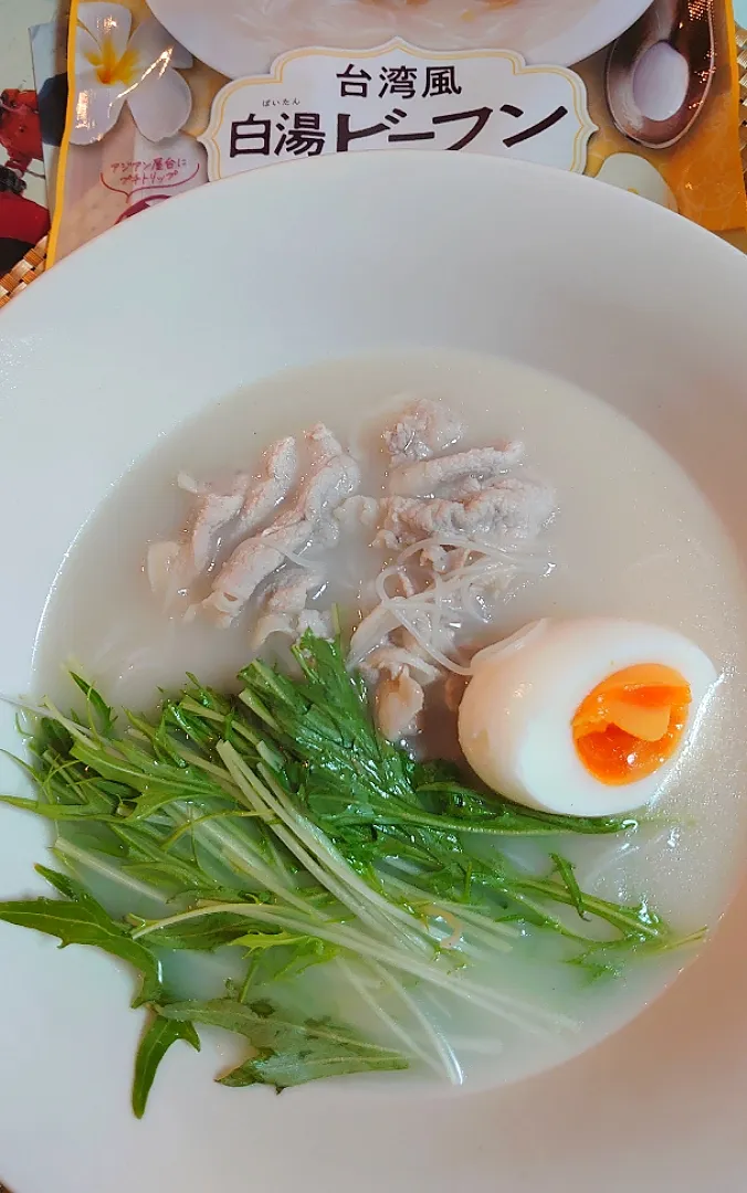 台湾風　白湯ビーフンで朝ご飯🌅|ポチさん