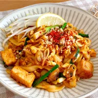 Snapdishの料理写真:Pad Thai 🇹🇭 きしめんでパッタイ🥢|K.Choさん