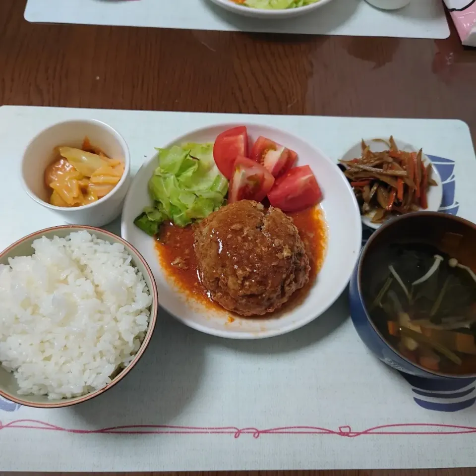 2022/02/24のご飯
ハンバーグ定食|はんぺんさん