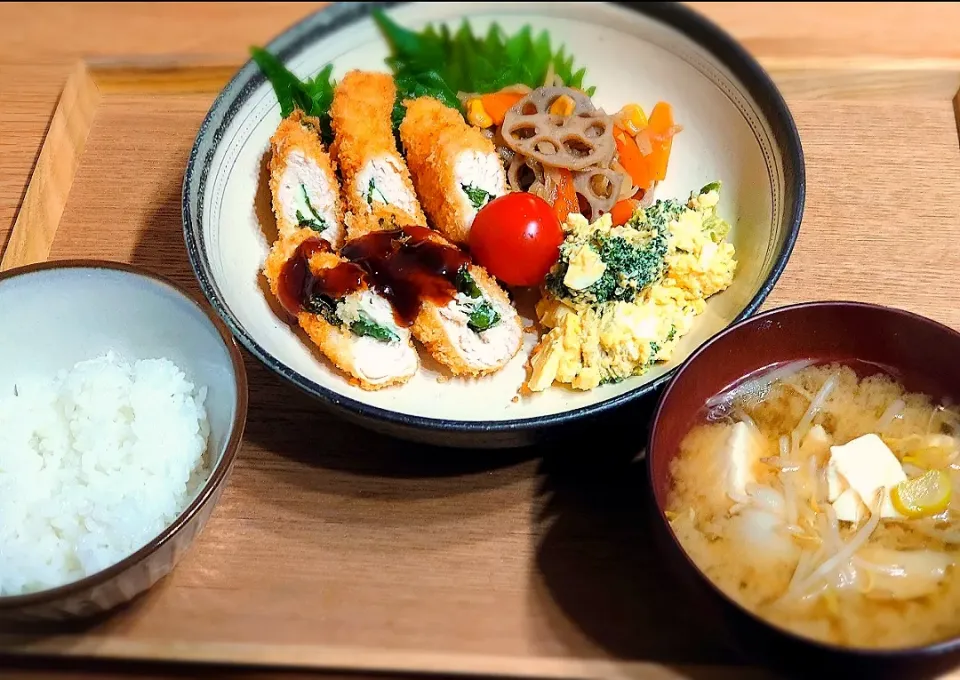 Snapdishの料理写真:今日の夕飯、ささみチーズカツ☘️|まよさん