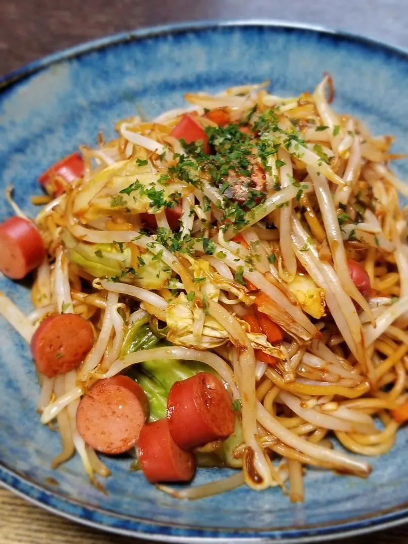 パパ作👨コロコロウインナー焼きそば|ぱんだのままんさん