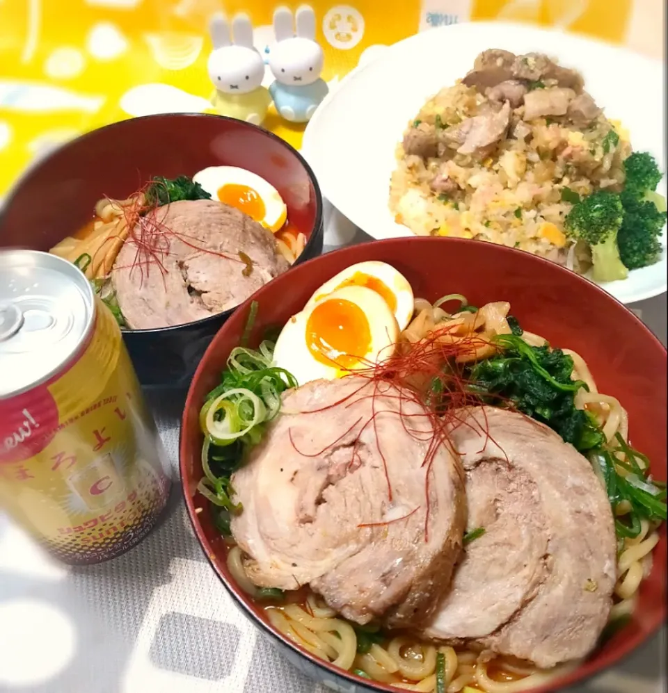 ダー麺屋🍜
最強ラーメン ﾆﾝﾆｸ旨辛味噌味
手作りチャーシュー‪(๑•🐽•๑)‬極太麺
     𝑎𝑛𝑑 焼豚炒飯|キャサリンさん