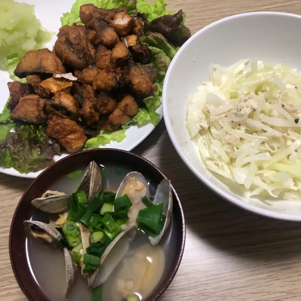 Snapdishの料理写真:鯖の竜田揚げ&あさりの味噌汁&大根ホタテサラダ|seiko Oさん