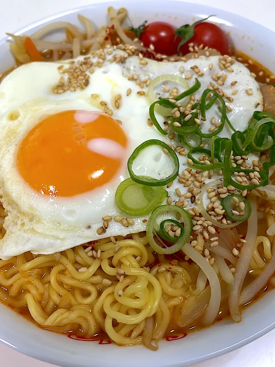 またまた、野菜たっぷり肉団子たっぷり♫ メッチャ美味い坦々麺♫🤣🤣🤣❤️❤️❤️❤️❤️‼️|Yoshihiro Andoさん