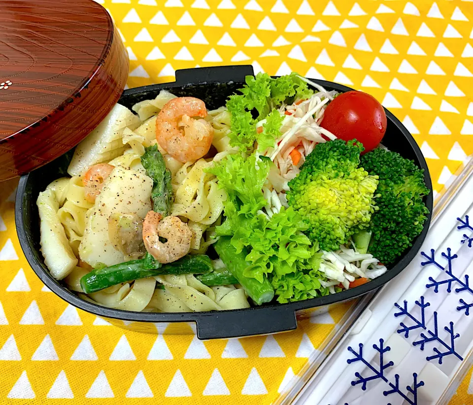 Snapdishの料理写真:シーフードパスタ🍝弁当|がおりんさん