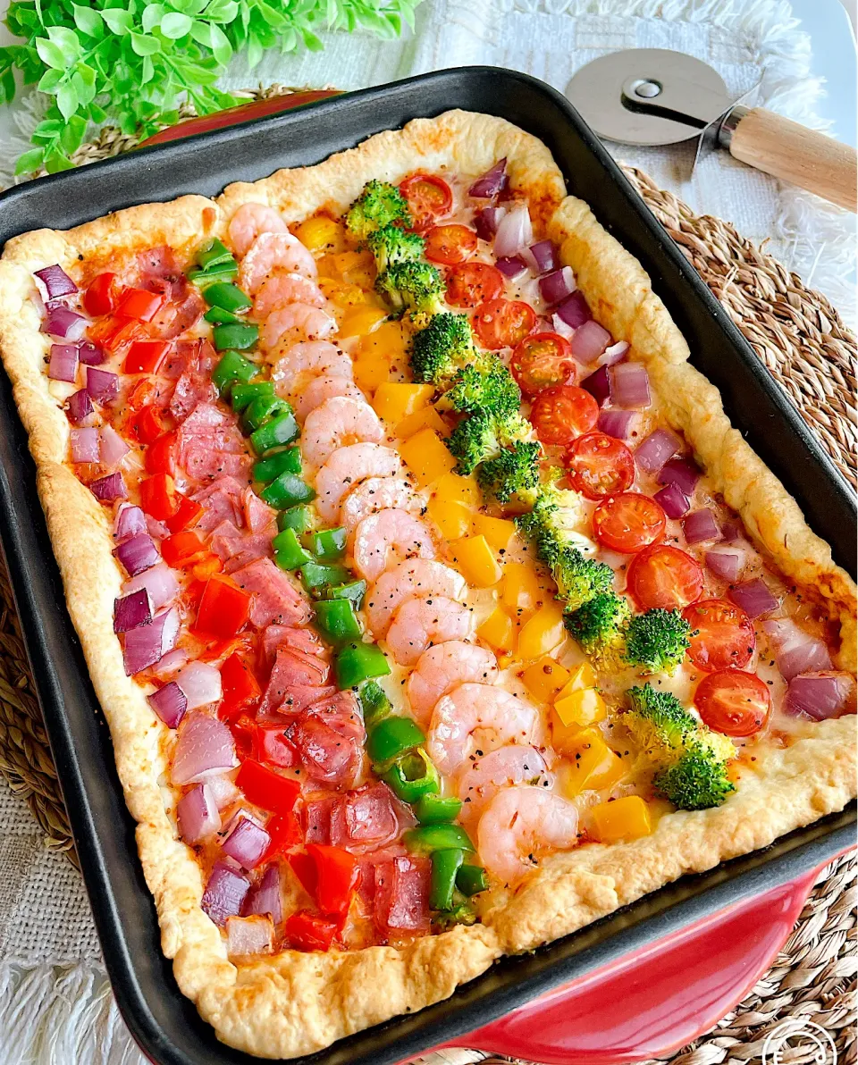 🌈ホットケーキミックスで作る《カラフルピザ》|ちゃべさん