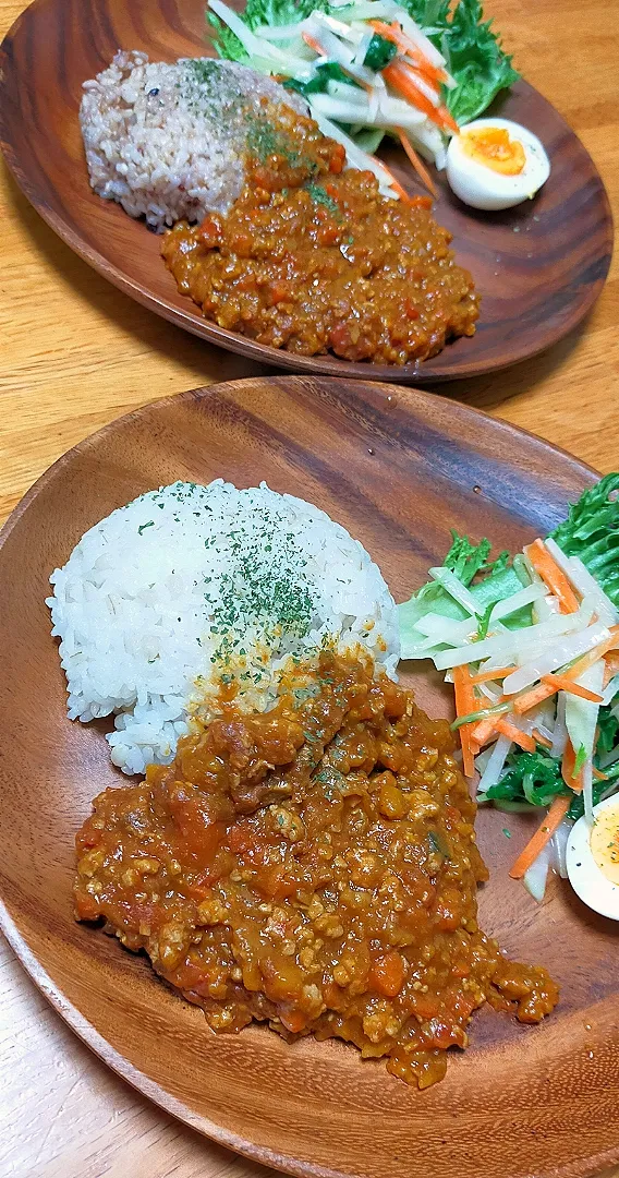 野菜のキーマカレー
子供に野菜を食べさせたくて。|COCOMO🌼*･さん