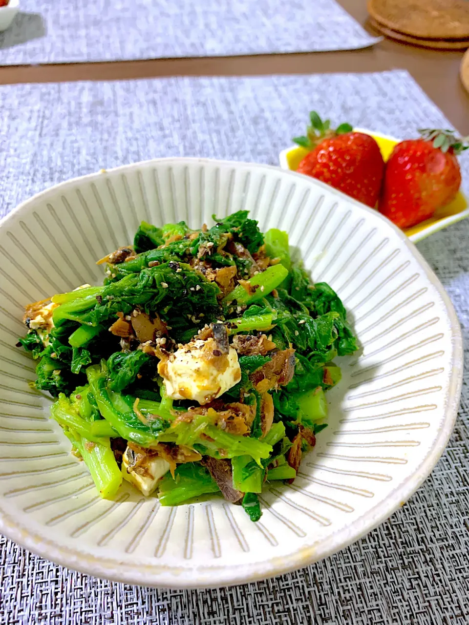 ことり*さんの料理 菜花と鯖の味噌煮のクリームチーズ和え*|appiさん