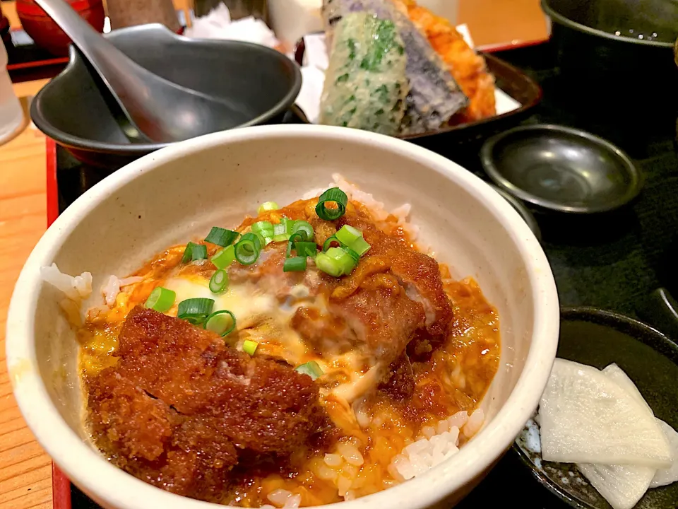 Snapdishの料理写真:かつ丼ハーフ|ぶりっとさん