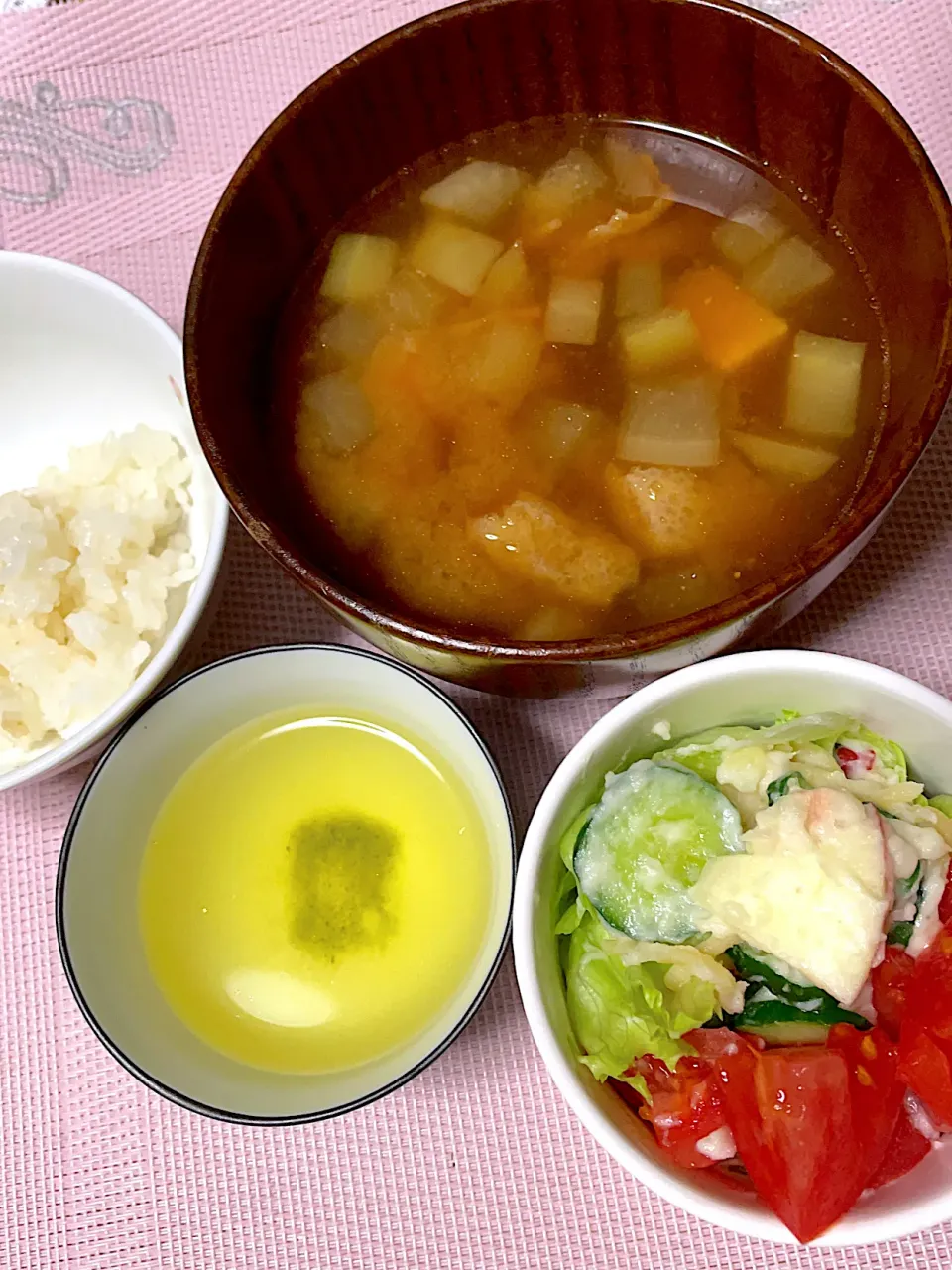 美味しぃお味噌汁とポテトサラダ♪晩ごはん~(^^)❤︎|いつくしみちゃんさん