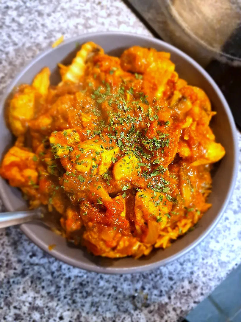 My first post 

homemade madras for tea 

#curry #homemade #madras #spicy #flavour #chickenmadras #yum|emmahiltonfoodblogger90さん