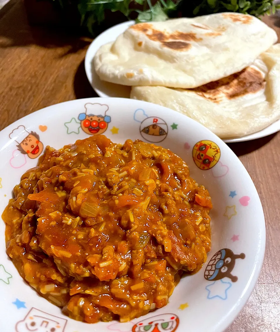 今夜はカレー🍛とナン🫓|あやちゃんママさん