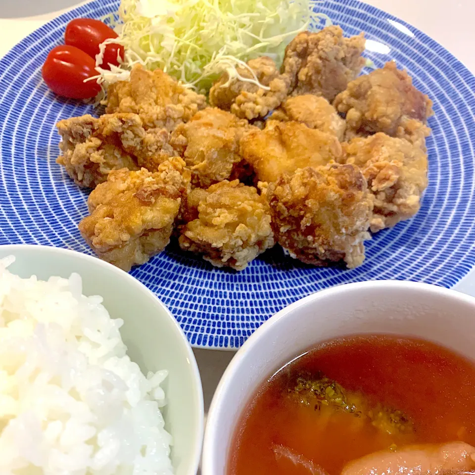 夜ご飯😊唐揚げ、トマトスープ|とまこ(*^o^*)さん