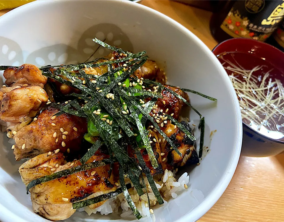 人気の焼き鳥屋で　焼き鳥丼|須佐 浩幸さん