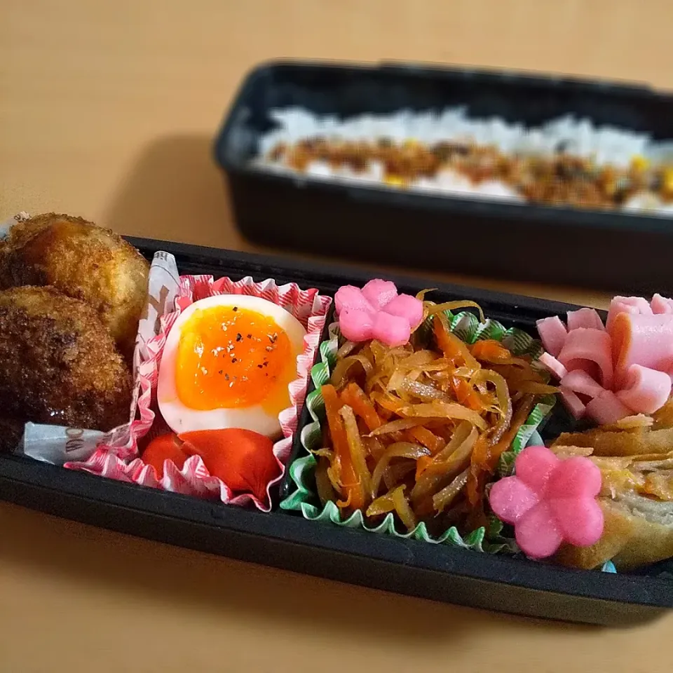 2022.03.04メンチカツ弁当🌸|あやの。さん