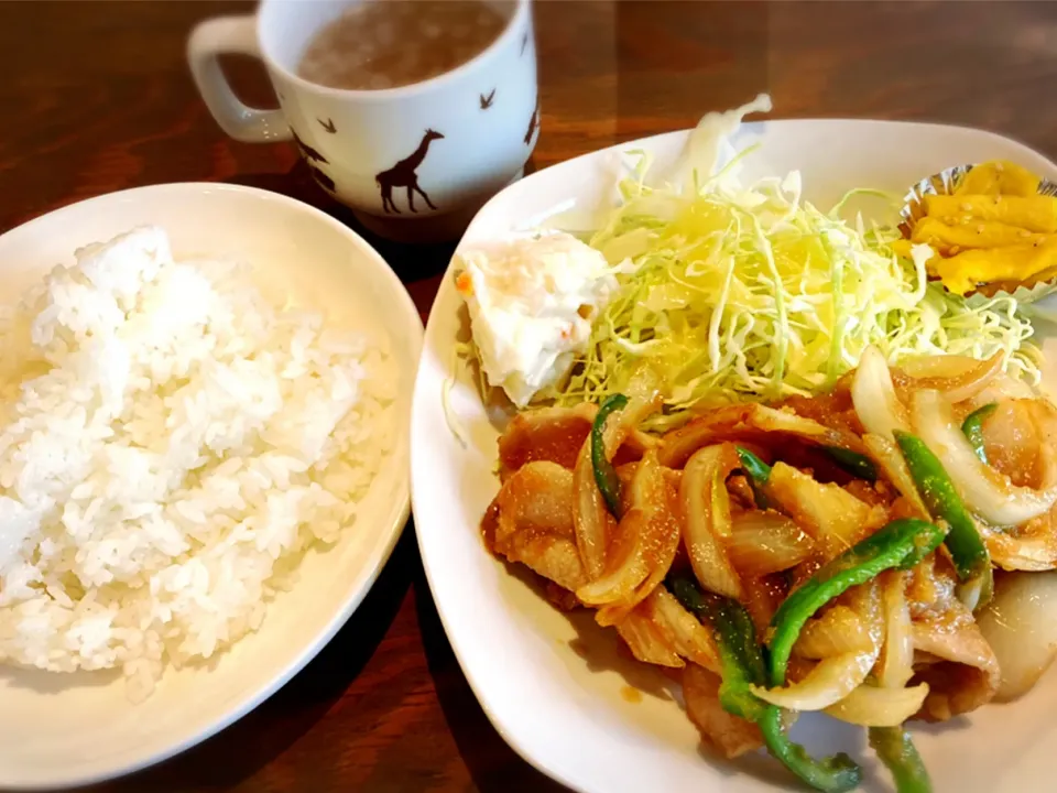 豚しょうが焼き定食 ¥800|Blue Moon Caféさん