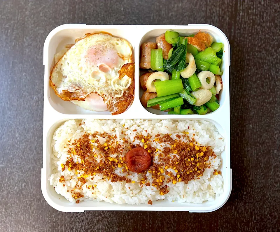 Telor ceplok bento|yeni kartikasariさん