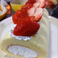 ひな祭り🎎ロールケーキ|あったんさん