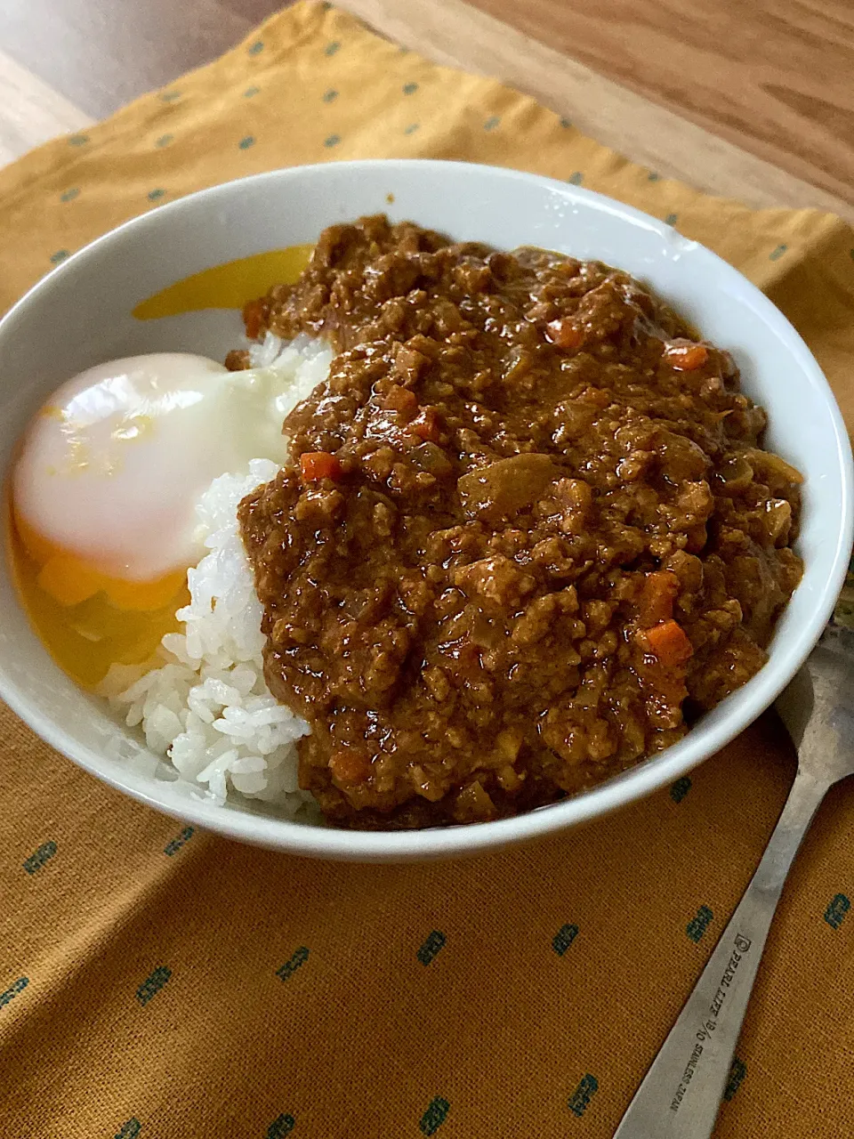 キーマカレー。たまご付き🥚|renharuruさん