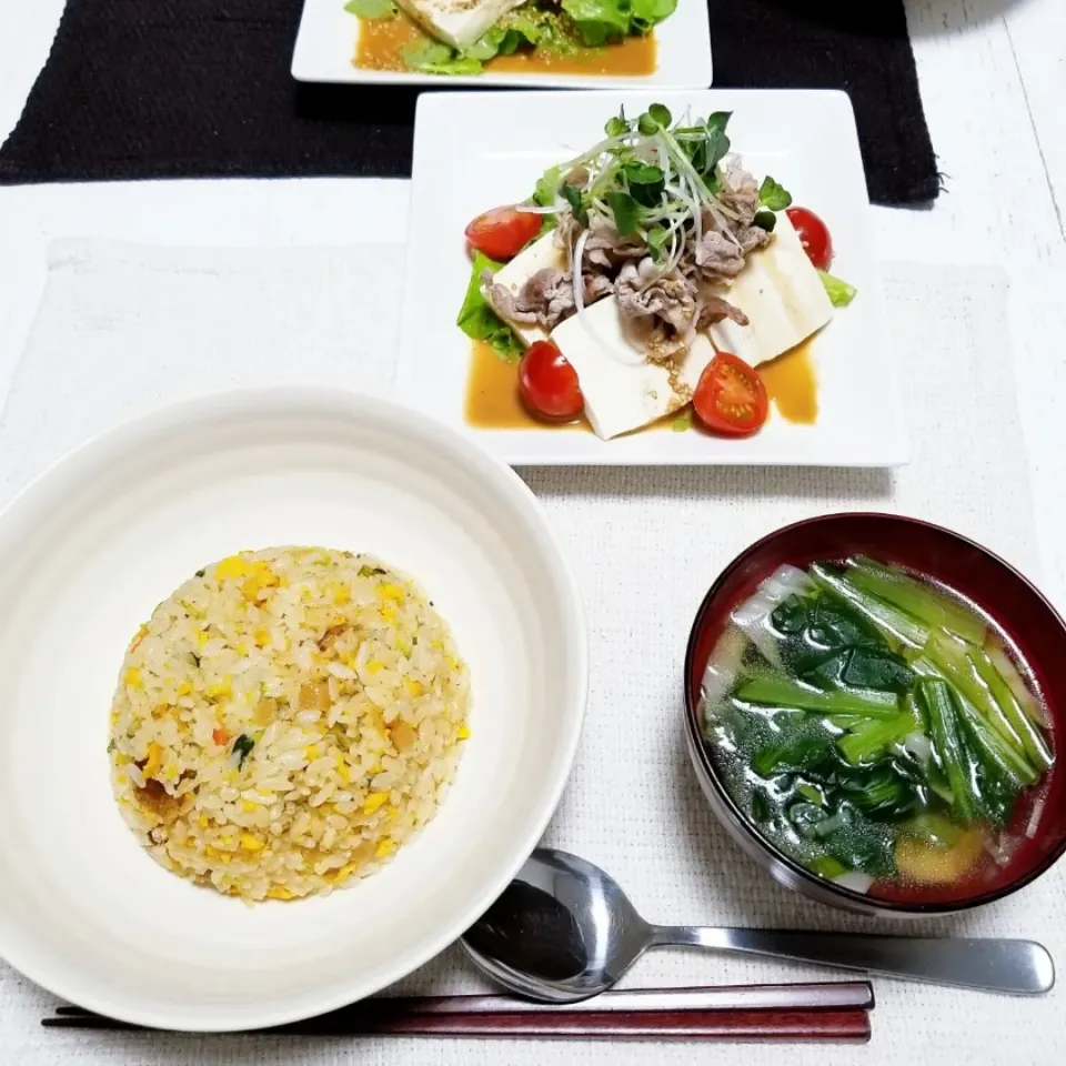 チャーハン(冷凍)
豆腐と豚の中華サラダ
小松菜とワンタンスープ|ひぃちゃんさん