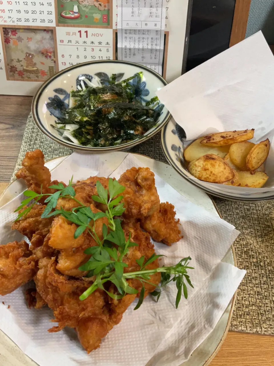 鶏胸肉の唐揚げとフライドポテト|くろさん