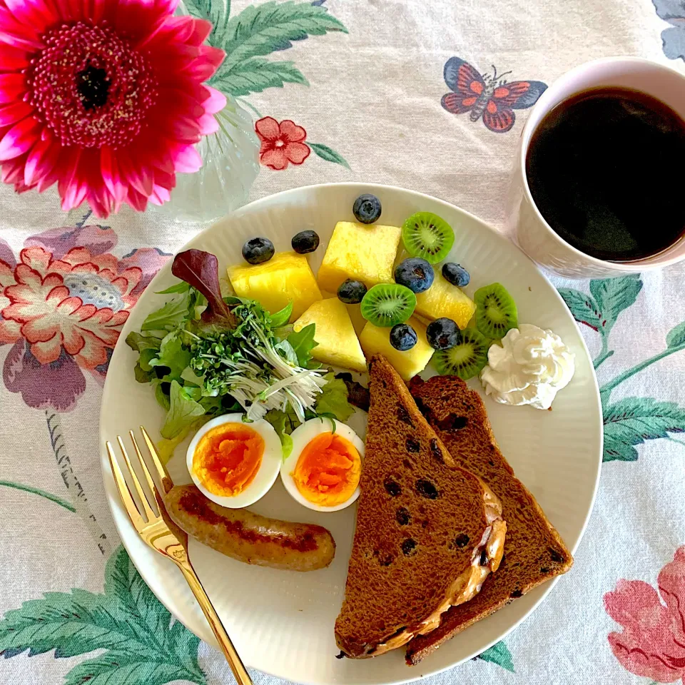 Snapdishの料理写真:🌼花とモーニングプレート🌼|あっちゃんさん