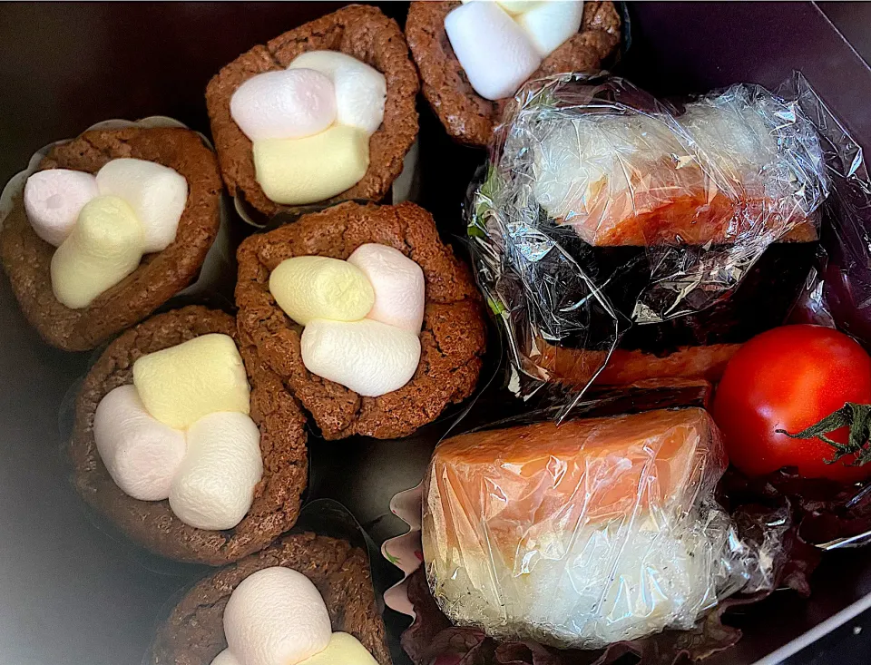 お弁当🍱……|みうのすけさん