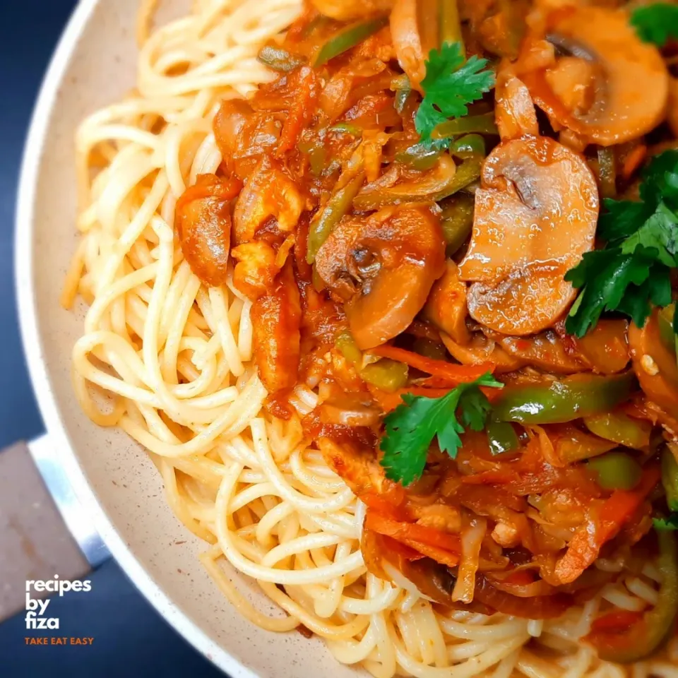 Spaghetti with mushrooms recipe [Mushroom pasta]|Recipes By Fizaさん