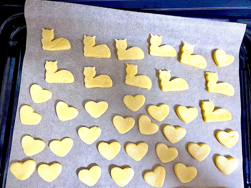 Snapdishの料理写真:なかしましほさんのレシピ🍪自家栽培レモンでレモンクッキー🍋|1614さん