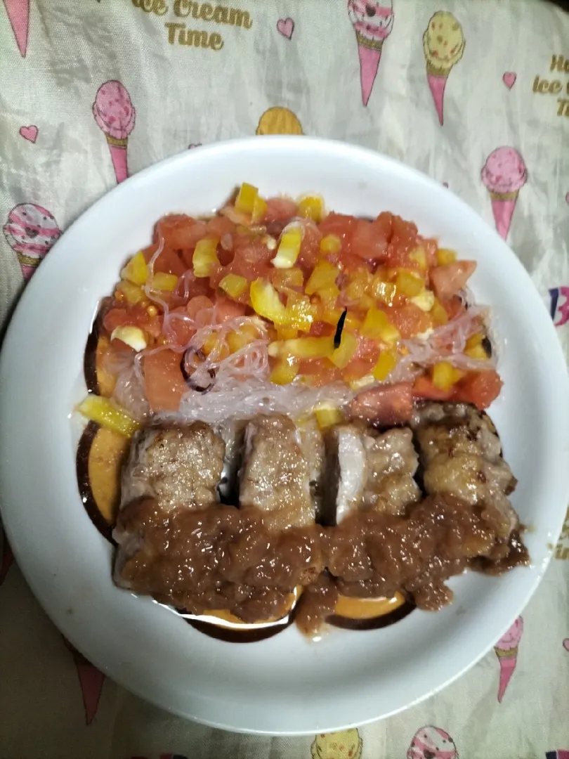 豚ヒレ素焼き　梅肉ソースかけ
パプリカサラダ|まささん