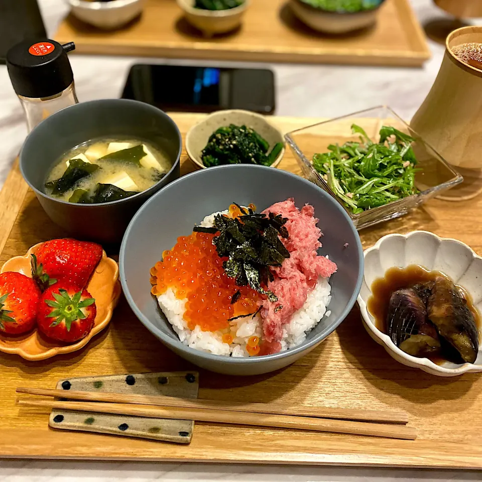 Snapdishの料理写真:ネギトロいくら丼|なつこさん