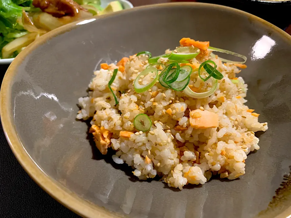 ほぐし鮭の混ぜご飯|かなっぺさん