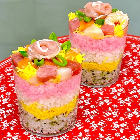 「しばれ生ハムサク取り200g＜冷凍＞」を使ってみたSnapdishの料理・レシピ写真:薔薇の生ハム★海鮮カップ寿司