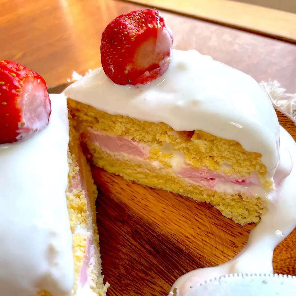 ショートケーキ風おから蒸しパン🍓|かなさん