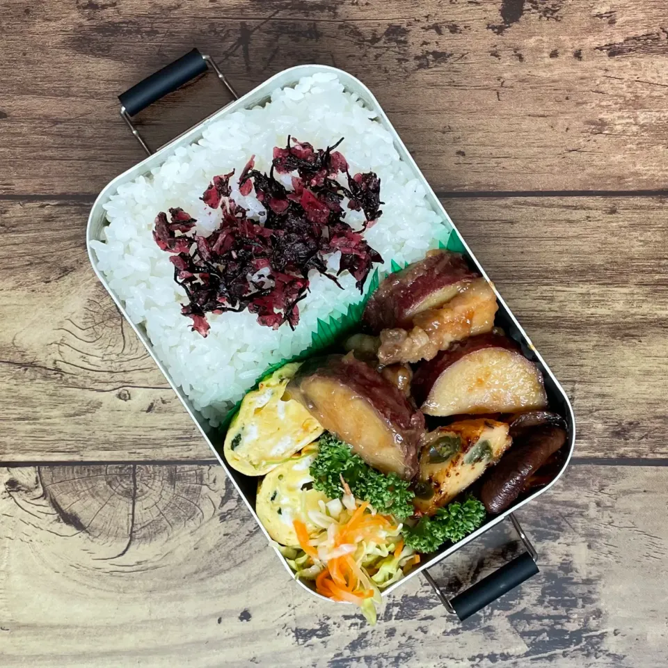 サツマイモの炒め物弁当|はちこさん