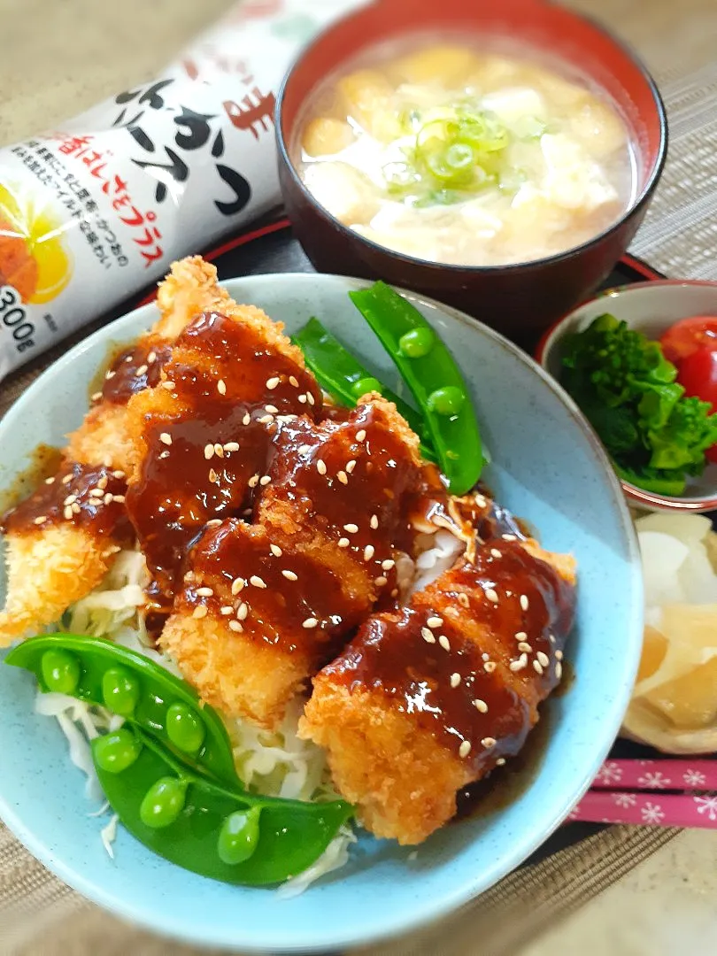 ブルドックソースさんのごまとんかつソースで～ソースカツ丼‼️|fumfumさん