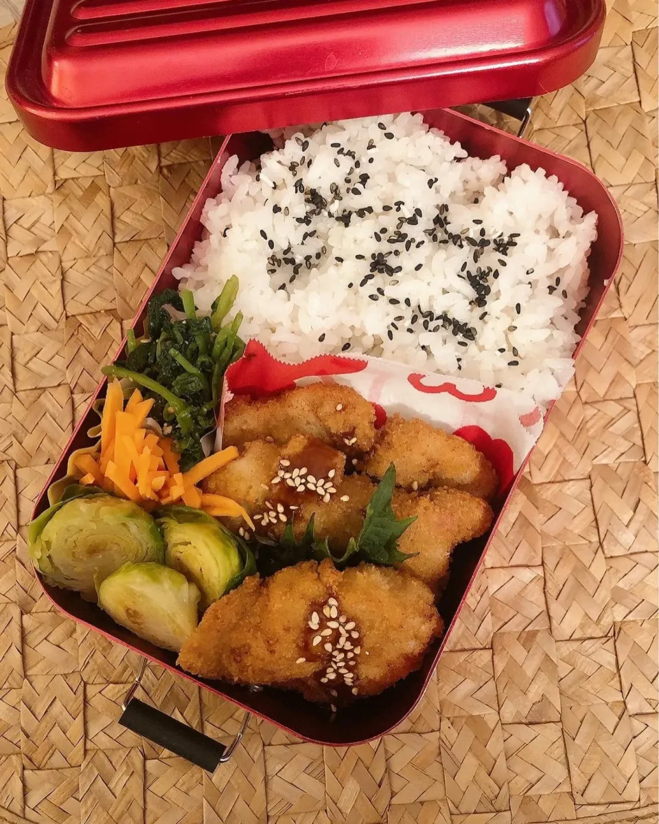 Snapdishの料理写真:高校生弁当　G12-65 とんかつ弁当|mashaさん