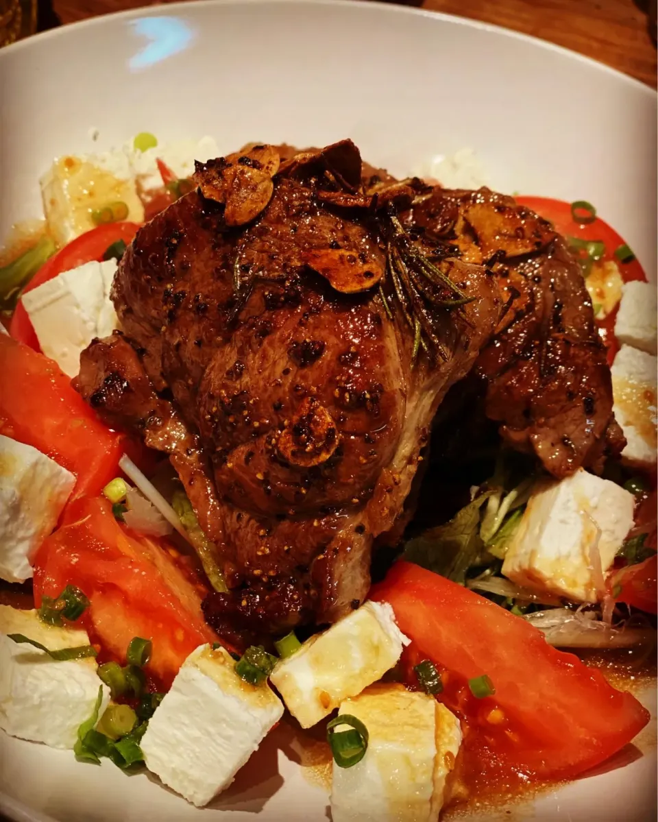 Snapdishの料理写真:Dinner ! Dinner !  Dinner ! 
Pan Seared Lamb Steak season in Black Pepper with Garlic and Butter 
On top of a Feta Cheese Salad 
#lamb #salad #chefemanuel 
#hom|Emanuel Hayashiさん