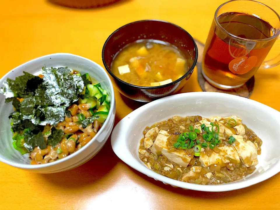 ねばねば丼🌟麻婆豆腐🌟お味噌汁|まり＊さん