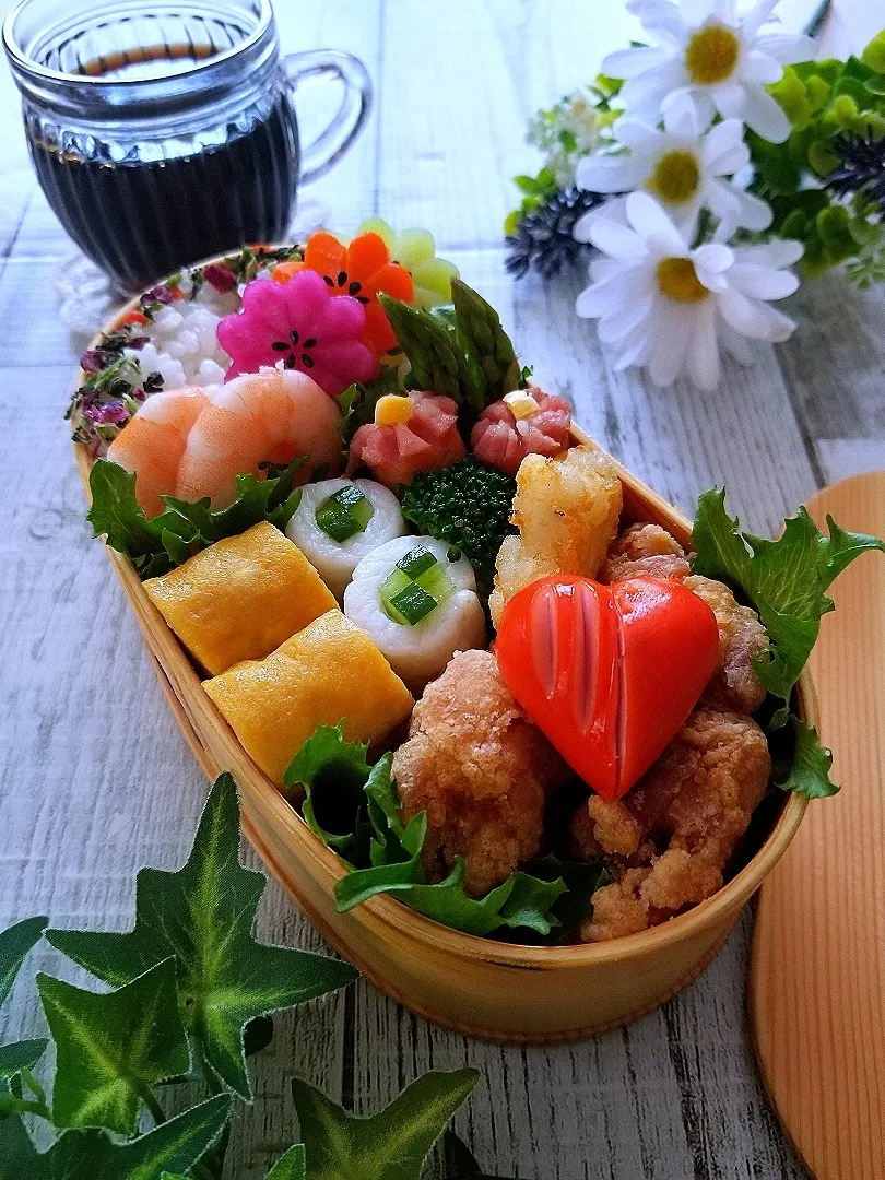 Snapdishの料理写真:唐揚げ弁当|sugar beansさん