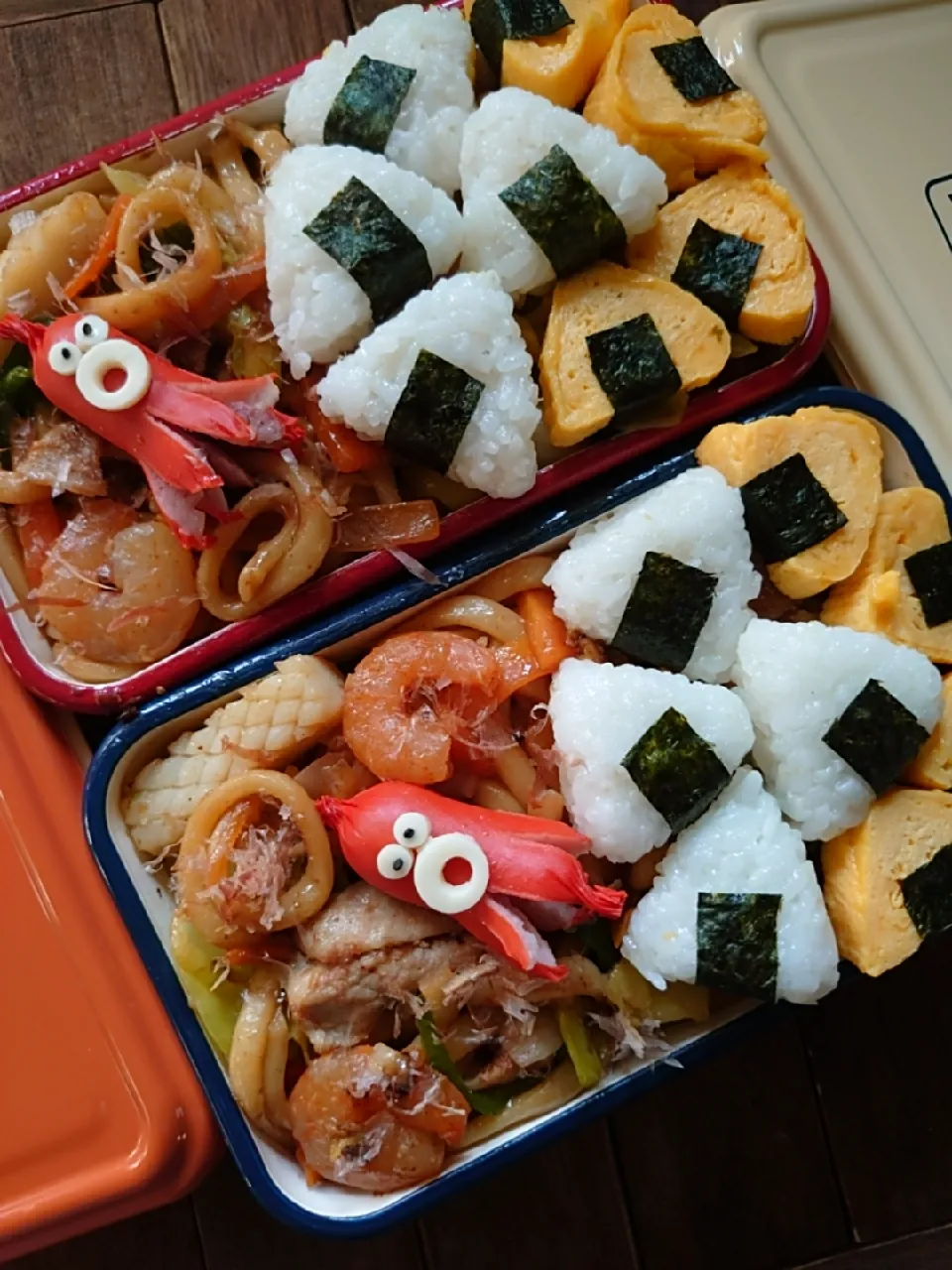 漢の…自分用👔と妻用🎽こにぎり付いてます焼きうどん弁当🍱|ᵏᵒᵘさん